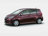 Subaru Trezia 2011-